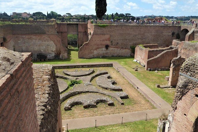 Discover Rome: Colosseum, Forum & Palatine Hill with Arena Option - Timing, group size, and how to avoid the hot-morning mistake