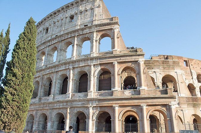 Kid-Friendly Colosseum & Roman Forum Tour with local guide - How the guide keeps kids listening (without boring adults)