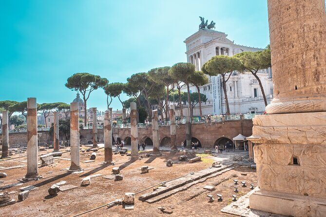 Rome: Colosseum, Palatine Hill & Roman Forum Small Group Tour - Stop 3: Colosseum entry with priority access
